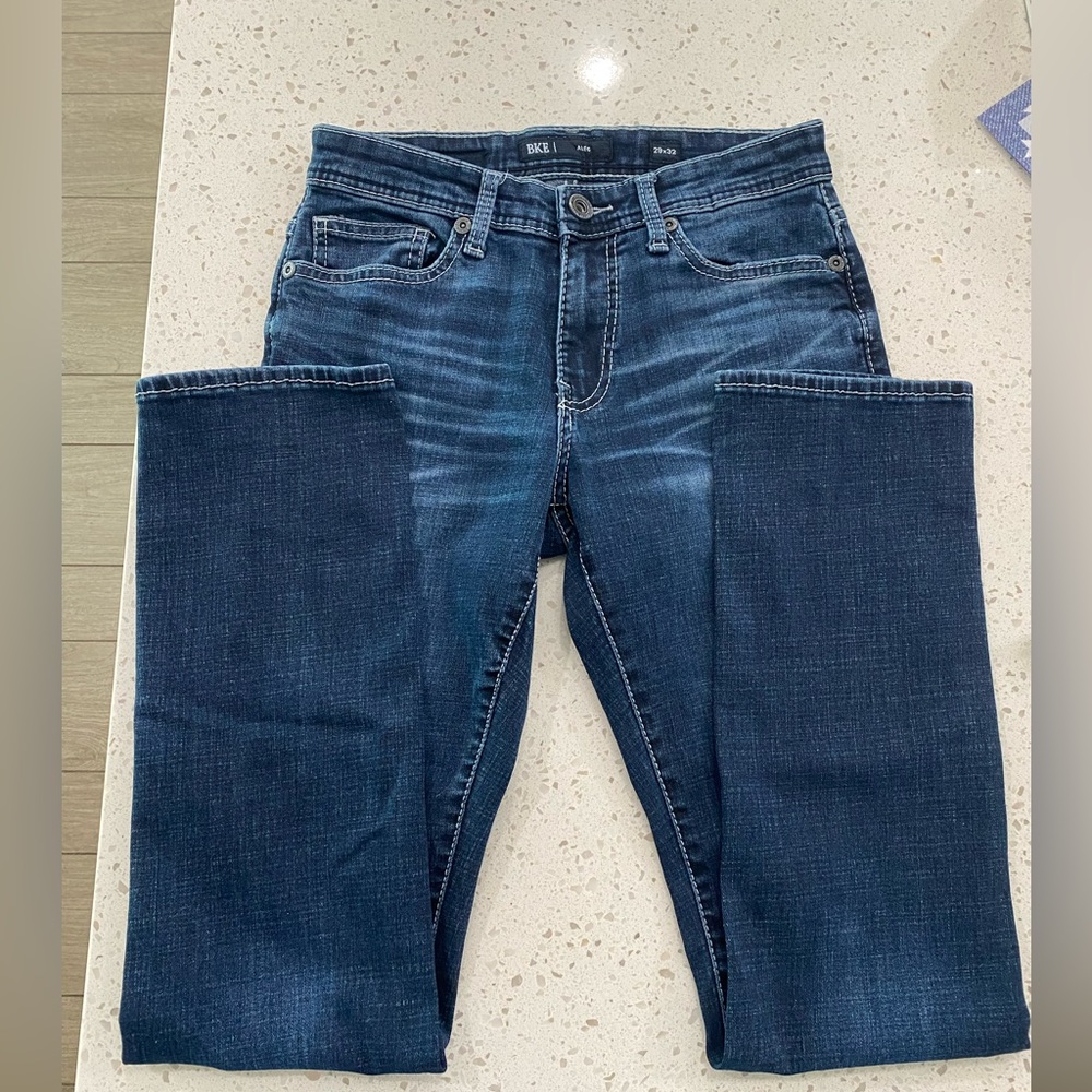 Buckle jeans straight leg size 29X32
